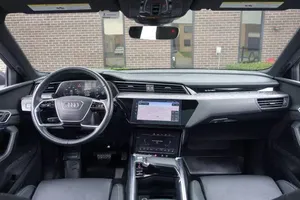 Audi e-tron Premium Plus 2019 - Product Image 6