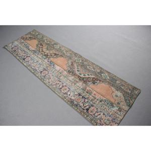 Alfombra de 2.1x6.9 pies, Alfombra Turca Vintage, Alfombra Azul con Diseño de Patchwork - Product Image 2