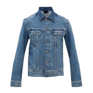 Chaqueta vaquera para mujer acogedora y personalizable con ribete de piel y acabado desgastado para el invierno - Product Image 3