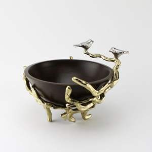 Bol décoratif en métal fait main vintage avec support pour un look royal et un design d'intérieur traditionnel - Product Image 1