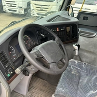 Camions à benne basculante Sinotruk Howo d'occasion à bas prix 10 roues 6x4 Hw76 Cab 30 tonnes Camion lourd pour l'Afrique