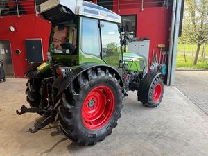 4WD วิ่ง Fendt 211P รถแทรกเตอร์80hp 75hp รถแทรกเตอร์ฟาร์ม60hp เครื่องจักรทางการเกษตรใหม่ - Product Image 5