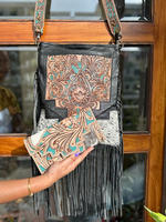 Nouveau véritable sac à main en cuir de fourrure de vachette usiné occidental fabriqué à la main femmes sac de soirée élégant et pochette en fourrure usinée ensemble Combo Unique