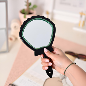 Espejo de Mano de Madera, Elegante y Duradero, Espejo de Vanidad Personal para Uso Diario, Maquillaje, Cuidado de la Piel y Viajes, con Mango y Acabado Liso - Product Image 4