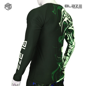 เสื้อว่ายน้ำรัดรูปแบบกำหนดเองสำหรับฝึกศิลปะการต่อสู้เสื้อแขนยาวแบบผื่นแห้งเร็ว UPF 50 + OEM สำหรับมวยปล้ำ BJJ MMA ยิม - Product Image 3