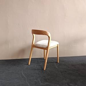 Sillas de comedor ELISSA de diseño escandinavo sin brazos para muebles del hogar por Rachel Natalie - Product Image 2