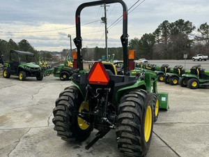 รถแทรกเตอร์ John Deereer 3032E 4WD ปี 2025 พร้อมอายุการใช้งานยาวนาน เครื่องยนต์มือสอง 32 แรงม้า พร้อมมอเตอร์ ปั๊ม และเกียร์บ็อกซ์ สำหรับอุตสาหกรรมการเกษตร - Product Image 4