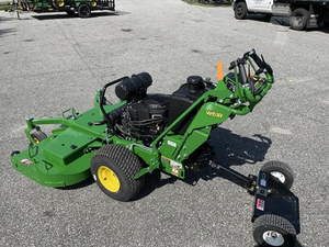 Tondeuse autoportée commerciale John Deere W61R, moteur Kawasaki 23,5 CV, 61 pouces, équipement d'aménagement paysager hydrostatique à vendre - Product Image 2