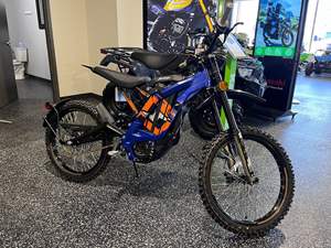 Moto électrique LIGHT BEE X avec moteur à moyeu arrière, batterie au lithium, 3 vitesses, dotée de performances tout-terrain à traction rapide - Product Image 3