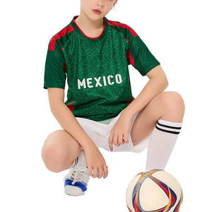 ชุดเสื้อผ้าสำหรับเด็กชุดยูนิฟอร์มฟุตบอลสำหรับเด็กชายมีสีพิมพ์ลายโลโก้ขนาดตามสั่ง - Product Image 2