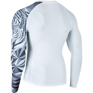 Vente chaude Rashguard de sport personnalisé pour hommes, imprimé par sublimation, pour la gym, le surf et la plongée, Fabricant et usine - Product Image 4