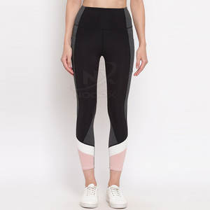 En stock, legging pour femme de qualité supérieure, design unique, legging pour femme fabriqué avec une qualité supérieure - Product Image 1