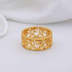 Vente en gros à la mode élégant en laiton plaqué or métal Om Designer bague bijoux pour fonction sociale et bijoux de fête - Product Image 5