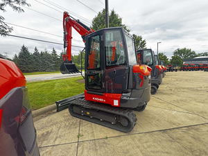 Mini-excavatrice Kubota KX040-5 de qualité supérieure, 4,0 tonnes, haute efficacité, en stock pour livraison rapide, prix de gros - Product Image 4