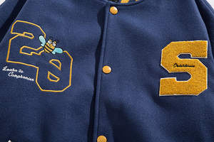 Chaqueta Universitaria Unisex con Cuello Alto, Logotipo Frontal, Chaqueta de Béisbol Holgada de Invierno, de Alta Calidad - Product Image 5