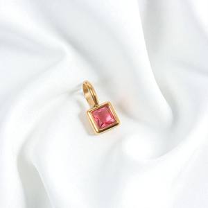 Colgante de piedras preciosas de cuarzo rubí cuadrado pequeño Vermeil dorado-Colgantes para collar de plata 925-Colgante de piedras preciosas de collar cuadrado - Product Image 1