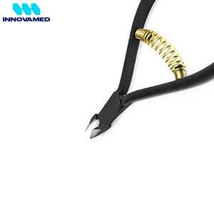 INNOVAMED Pince à ongles à cuticules personnalisée Noir Meilleur matériau Produit de bonne vente pour une utilisation sur les doigts - Product Image 6