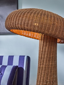 Lampadaire en rotin tressé écologique, forme sculpturale, fait main, éclairage naturel pour projets d'aménagement intérieur en gros - Product Image 6