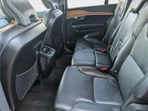 SUV 7 places hybride léger de luxe 2025 d'occasion, technologie avancée, intérieur confortable, autonomie 401-500 km, batterie 110 kWh fournie - Product Image 5