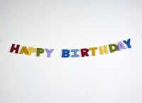 Guirlande de lettres en feutre au design moderne Joyeux Anniversaire, réutilisable, en laine douce, couleur/taille personnalisable, motif paysager, décoration murale suspendue