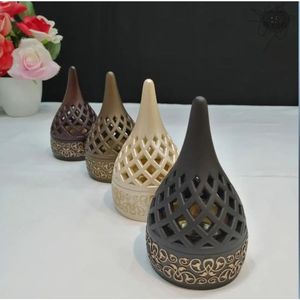 Brûleur d'encens en métal fini antique avec de beaux motifs spirituels pour améliorer le parfum et l'esthétique intérieure - Product Image 6