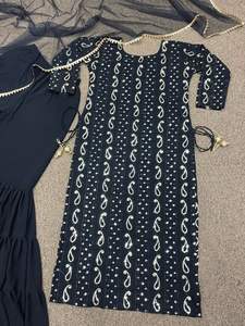 Ensemble indien à paillettes brodées Sharara Gharara Kurti Designer pakistanais vêtements ethniques 3 pièces en tissu Georgette cousu - Product Image 5