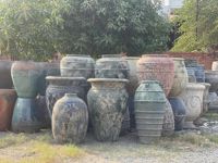 Jardinière décorative géante personnalisable en bois brûlé, fabriquée en usine au Vietnam, par un potier, pour usage domestique