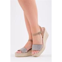 Espadrille à talon compensé fermé