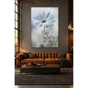 Impression sur toile Fida avec une seule marguerite blanche sur fond pastel - Product Image 5