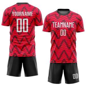 Maillot de football personnalisé rouge et noir - T-shirt d'entraînement respirant à séchage rapide, antibactérien, imprimé par sublimation en zig-zag, col rond, manches courtes - Product Image 2