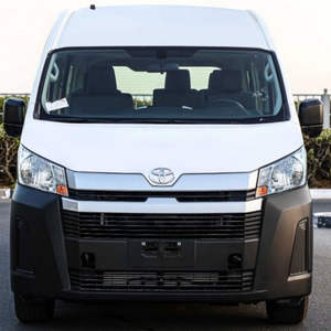 Furgoneta HIACE Usada 2024, Automática, Neumáticos R18, Asientos de Cuero, Tracción Total, Control de Crucero Adaptativo, Cámara 360, Volante a la Izquierda/Derecha, Motor 4.5L, Autobús para Personal - Product Image 1