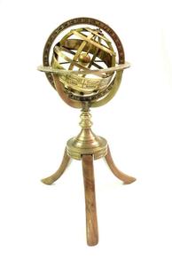 CALVIN HANDICRAFT "Globo Armilliary grabado en latón náutico sobre trípode de madera Vintage hogar y oficina armillary decorativo - Product Image 2