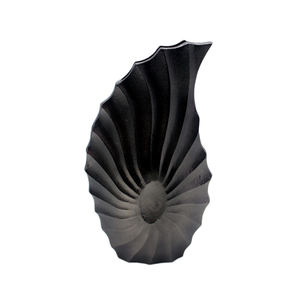 Nouveau design vaisselle décorative fer fleur Vase patine finition pour la maison et la décoration de mariage Vase en métal fait à la main - Product Image 4