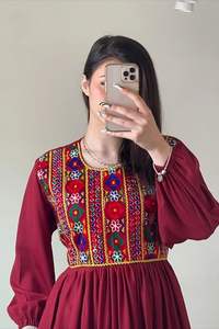 Robes pour femmes tribales afghanes Kuchi vintage, 100% tissu de haute qualité, dentelle de mariage, boutons, fermetures éclair, coupe ample - Product Image 3