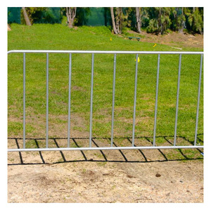 Barrières de contrôle des foules en acier galvanisé portables en métal utilisées pour la sécurité routière traitées thermiquement - Product Image 4