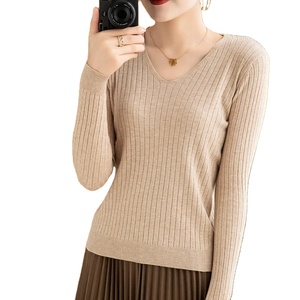 พิเศษสไตล์ถนนผู้หญิงฤดูหนาวถักเสื้อสวมหัวคอวีสลิมฟิตbottomingเสื้อนุ่มเสื้อถักจัมเปอร์พื้นฐาน - Product Image 1