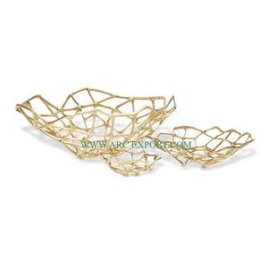 Ensemble de 3 bols de table de différentes tailles pour le service des aliments et des fruits Premium Quality Home Decor Unique Look Fancy Resorts Server Bowl - Product Image 1