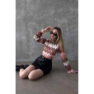 Chemisiers à motif zigzag pour femmes, vente en gros, chemises élégantes au design unique - Product Image 4