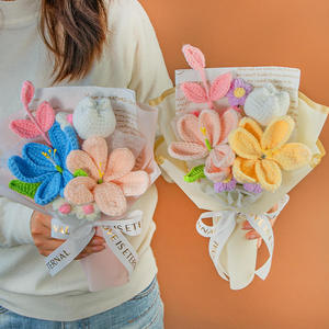 Bouquet de fleurs au crochet et tricotées (lys, tulipes), fini, pour la Fête des Mères, cadeau de mariage, pour maman, vente en gros transfrontalière - Product Image 2