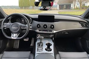 KIA STINGER GT1 AWD 2022 USADO, Volante a la Izquierda/Derecha - Product Image 3