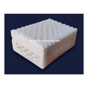 Hermoso diseño moderno, hermosa caja con incrustaciones de mármol de aspecto magnífico con nácar, caja total hecha a mano para regalos especiales de Ramdaan - Product Image 6