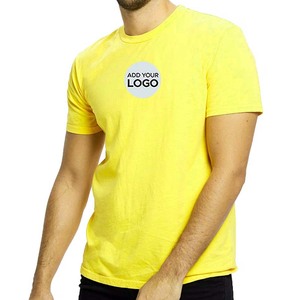 เสื้อยืดคอกลมผสมผสานสามเนื้อผ้า โพลีเอสเตอร์ 50%/คอตตอน 25%/เรยอน 25% สีเหลือง - Product Image 1