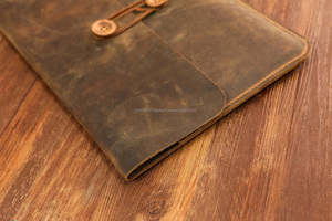 ซองใส่แท็บเล็ตหนังนิ่มสไตล์รัสติกปรับแต่งได้ตามที่ต้องการ - Product Image 5