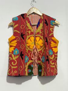 Chalecos Suzani bordados a mano hechos a medida ideales para tiendas de accesorios de moda para la reventa se pueden hacer en su diseño - Product Image 4