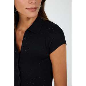 Camiseta con adornos de piedras - Product Image 3