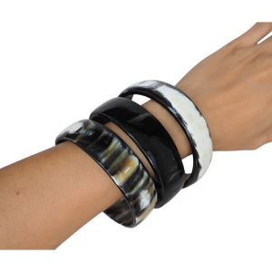 Brazaletes de Cuerno de Búfalo Hechos a Mano por Rani Industries, Estilo Animal Moderno, Color Natural Duradero, para Bodas, Fiestas y Decoración del Hogar - Product Image 1