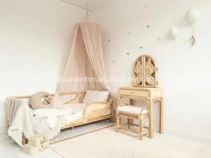 A <b>dressing</b> <b>table</b> and chair set for girls made of natural woven rattan, with leaf patterns, and a <b>dressing</b> mirror. - Product Image 2