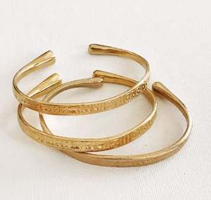 Brazaletes de latón, pulseras apiladas, joyería africana, joyería egipcia, brazaletes de oro, pulseras de oro, puños ajustables - Product Image 4