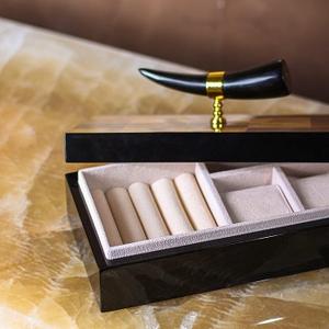 Joyero de resina de cuerno de búfalo para caja de almacenamiento de resina y cuerno de diseño moderno personalizado a precio barato con ágata de venta - Product Image 4