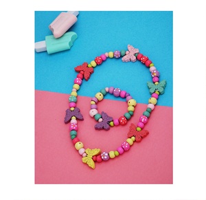 Cuentas de madera de color rosa hechas a mano de madera de colores personalizados en forma y tamaño Entrega rápida desde la India - Product Image 2